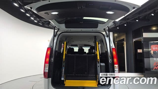 Hyundai Staria 2024 — ფოტო 20/20