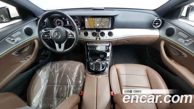Mercedes-Benz E-Class 2018 — ფოტო 3/20
