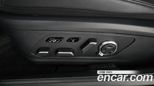 Hyundai Grandeur Hybrid 2023 — Photo 2/39