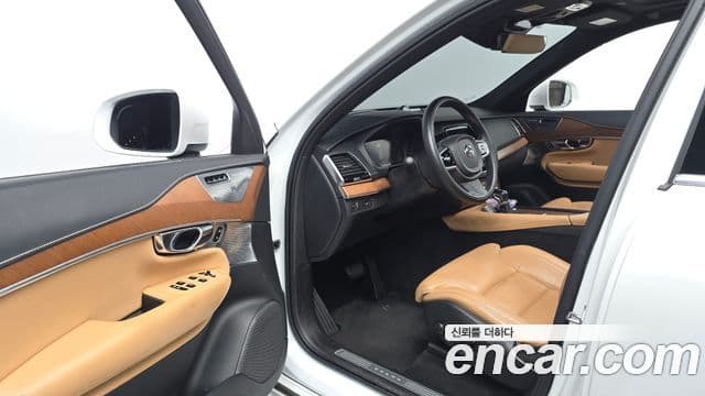 Volvo XC90 2019 — Şəkil 10/20