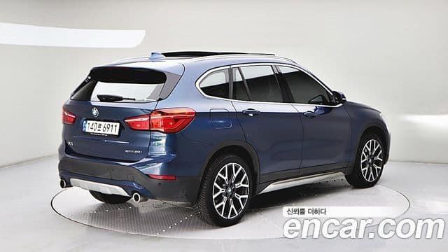 BMW X1 2022 — Фото 3/20