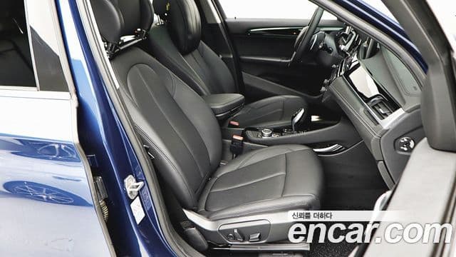 BMW X1 2022 — Фото 12/20