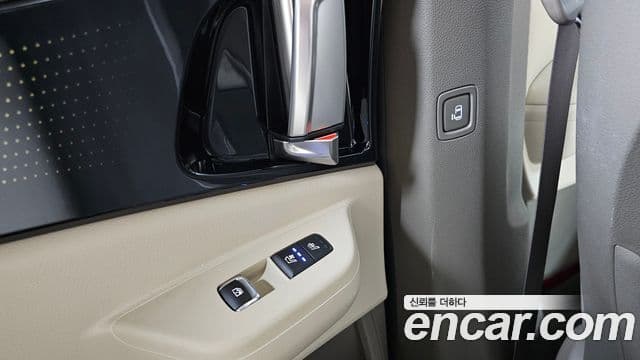 Kia Carnival 2025 — Photo 8/31
