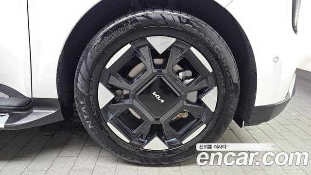 Kia Carnival 2025 — Photo 20/31