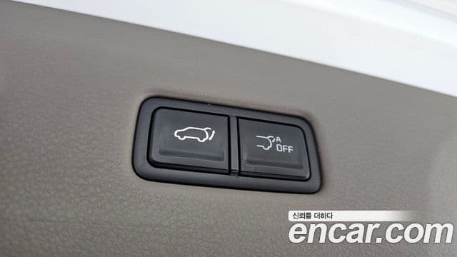 Kia Carnival 2025 — Photo 17/31