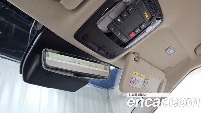 Kia Carnival 2025 — Photo 19/31