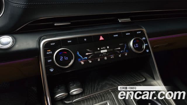 Genesis GV80 2021 — Şəkil 19/20