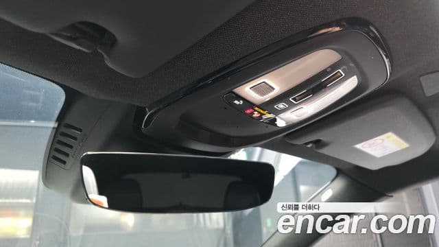 Volvo XC40 Recharge 2022 — ფოტო 7/32