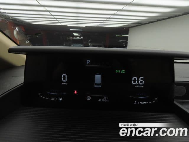 Hyundai Staria 2023 — Фото 9/20