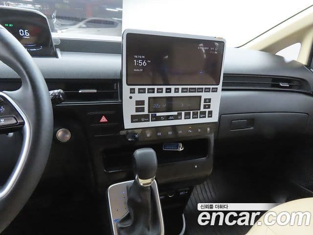 Hyundai Staria 2023 — Фото 11/20