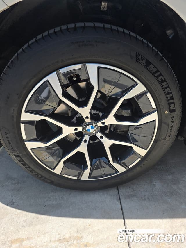 BMW X3 2025 — Фото 8/16