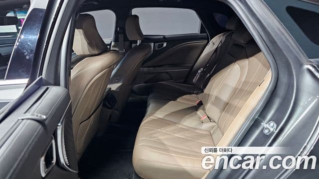 Kia K8 2023 — Şəkil 12/20