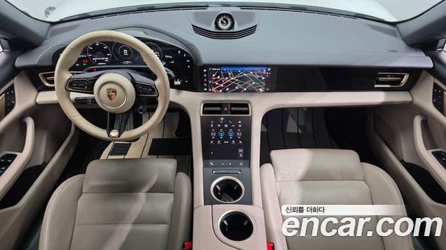 Porsche Taycan 2023 — Photo 11/20