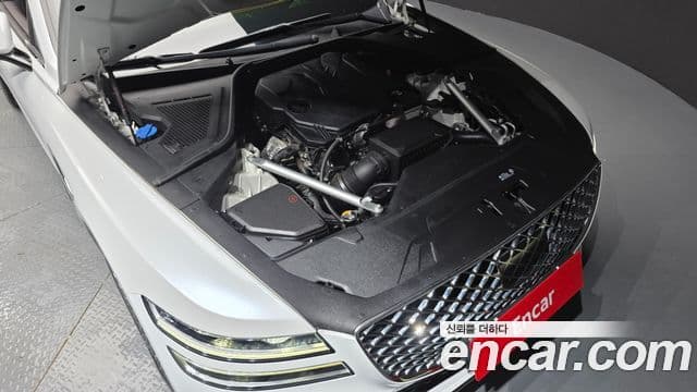 Genesis Electrified G80 2022 — ფოტო 6/20