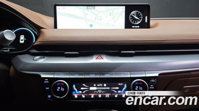 Genesis Electrified G80 2022 — ფოტო 13/20