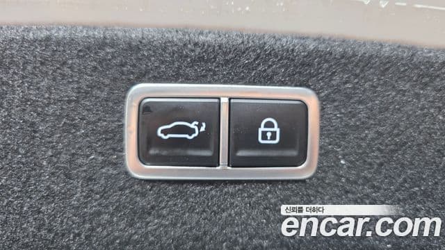 Genesis Electrified G80 2022 — ფოტო 16/20