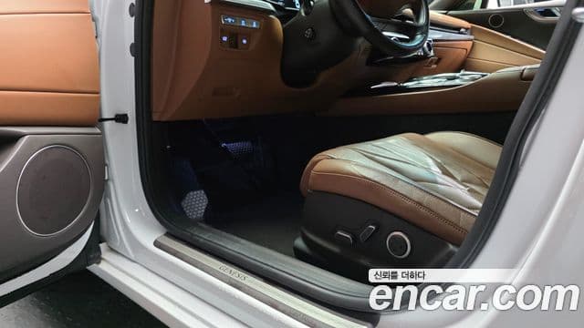 Genesis Electrified G80 2022 — ფოტო 18/20