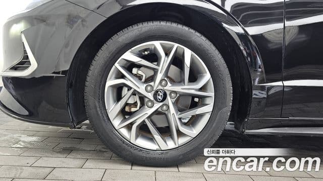 Hyundai Sonata 2019 — ფოტო 5/20