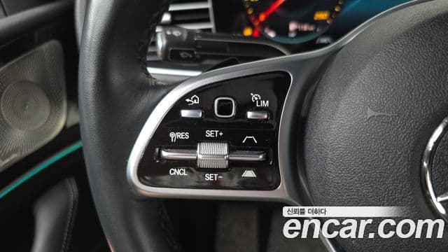 Mercedes-Benz GLE-Class 2022 — Фото 16/20