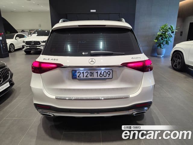 Mercedes-Benz GLE-Class 2025 — Photo 6/20