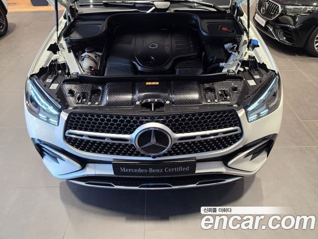Mercedes-Benz GLE-Class 2025 — Photo 16/20