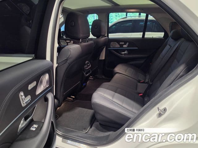 Mercedes-Benz GLE-Class 2025 — Photo 11/20