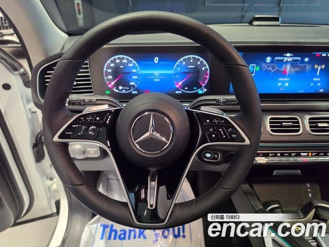 Mercedes-Benz GLE-Class 2025 — Photo 17/20