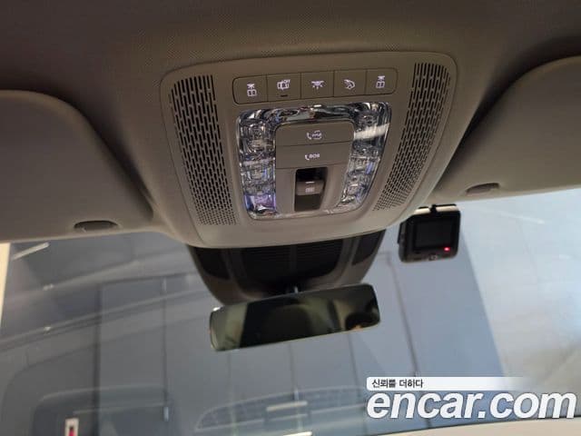 Mercedes-Benz GLE-Class 2025 — Photo 8/20