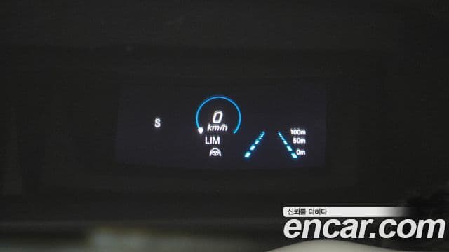 Mercedes-Benz E-Class 2021 — Şəkil 18/20
