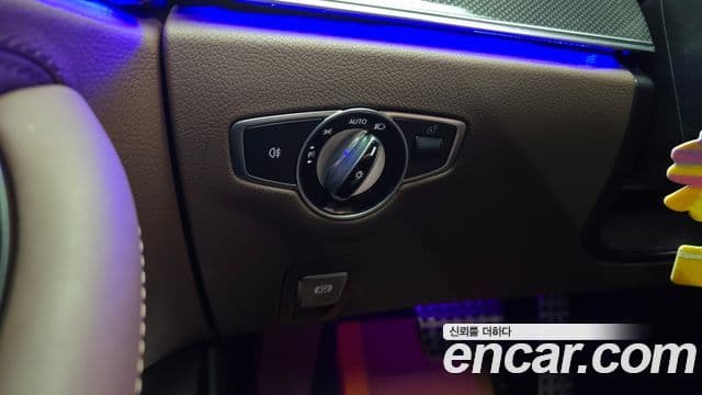 Mercedes-Benz E-Class 2021 — Şəkil 31/35