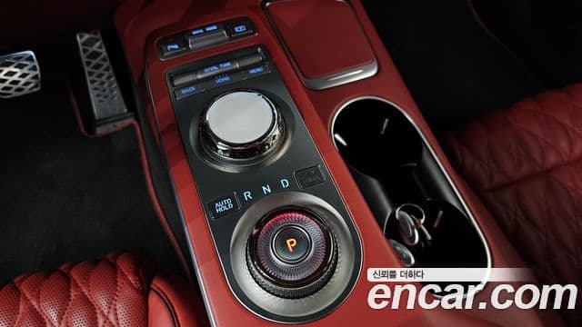 Genesis GV70 2021 — Şəkil 9/20
