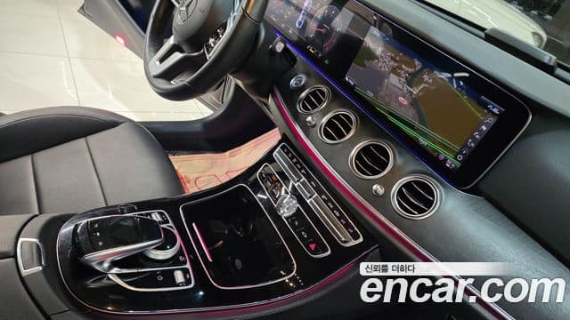 Mercedes-Benz E-Class 2020 — ფოტო 9/20