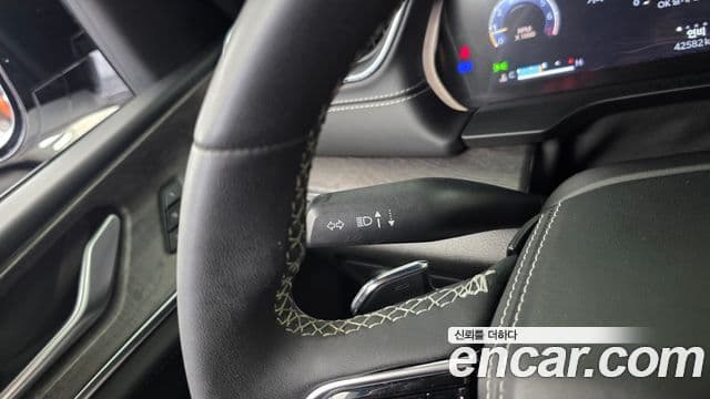 Jeep Grand Cherokee 2023 — Photo 15/36