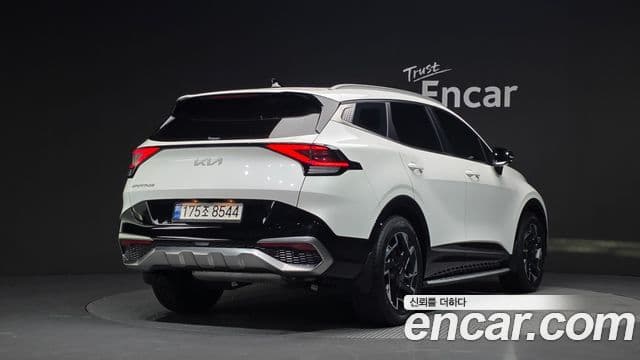 Kia Sportage 2023 — Şəkil 2/20