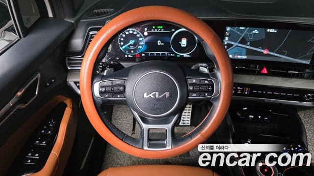 Kia Sportage 2023 — Şəkil 13/20
