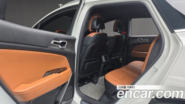 Kia Sportage 2023 — Şəkil 16/20