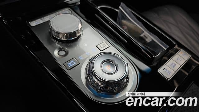 Genesis Electrified G80 2025 — Şəkil 9/20
