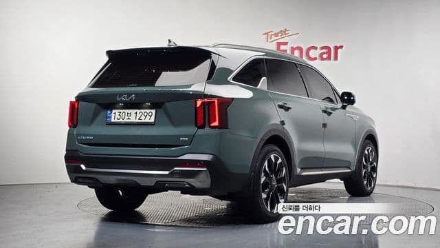 Kia Sorento 2024 — Фото 1/20