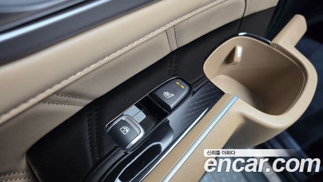 Kia Sorento 2024 — Фото 18/20