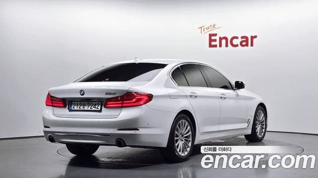 BMW 5 Series 2019 — Şəkil 2/20