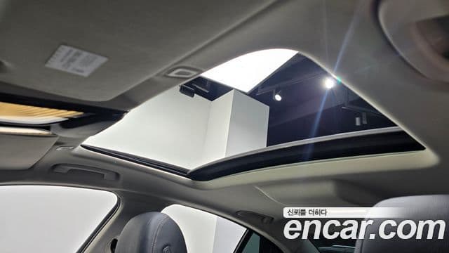 BMW 5 Series 2019 — Şəkil 17/20