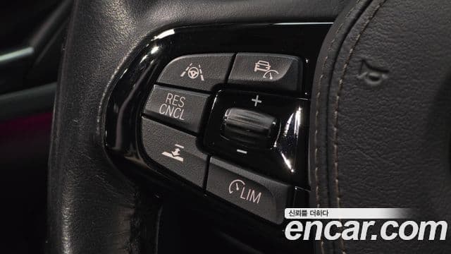 BMW 5 Series 2019 — Şəkil 18/20