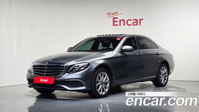 Mercedes-Benz E-Class 2018 — Şəkil 1/20