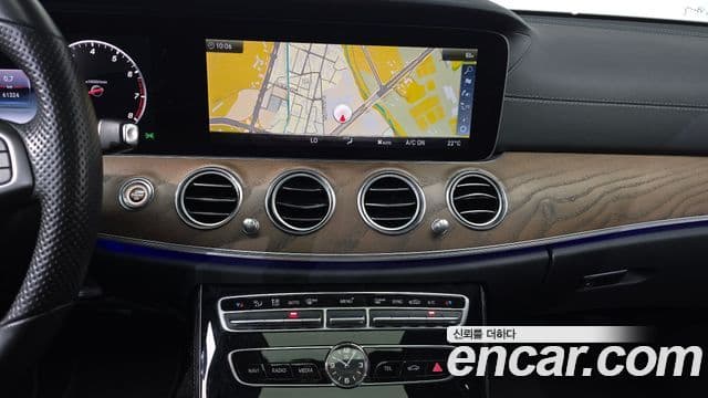 Mercedes-Benz E-Class 2018 — Şəkil 12/20