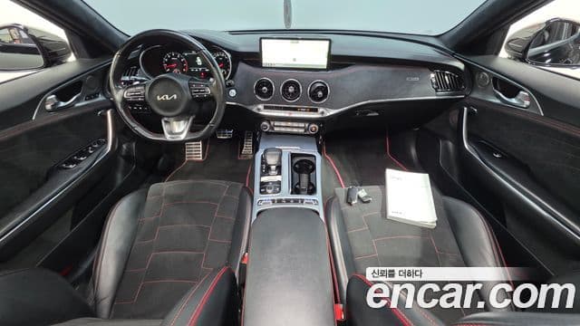 Kia Stinger 2022 — Şəkil 7/20