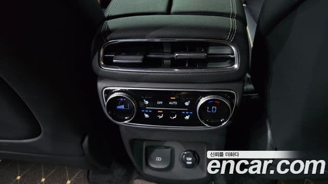 Genesis GV80 2022 — ფოტო 18/20
