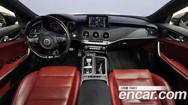 Kia Stinger 2019 — ფოტო 7/20