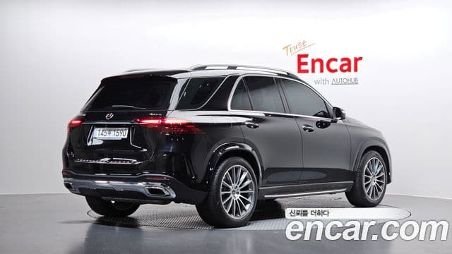 Mercedes-Benz GLE-Class 2025 — ფოტო 2/20