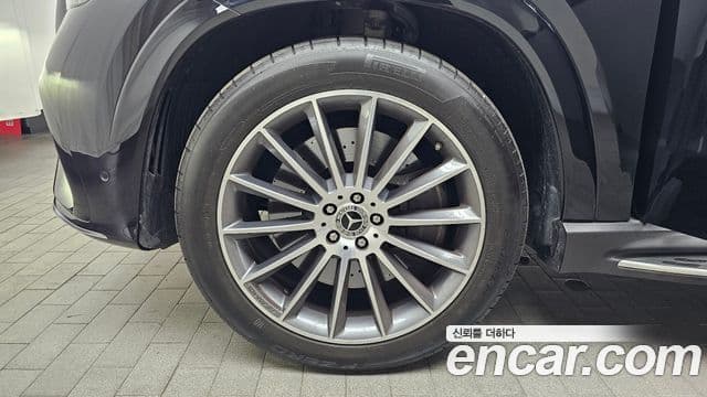 Mercedes-Benz GLE-Class 2025 — ფოტო 5/20