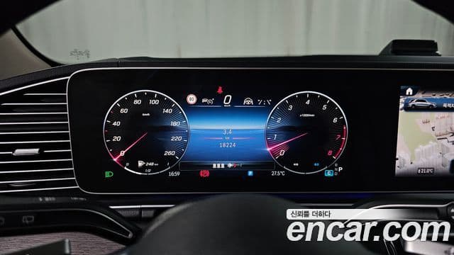 Mercedes-Benz GLE-Class 2025 — ფოტო 8/20